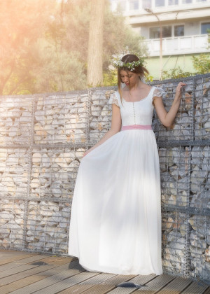 Cap Sleeves Ivory Lace Chiffon Lovely Wedding Dress